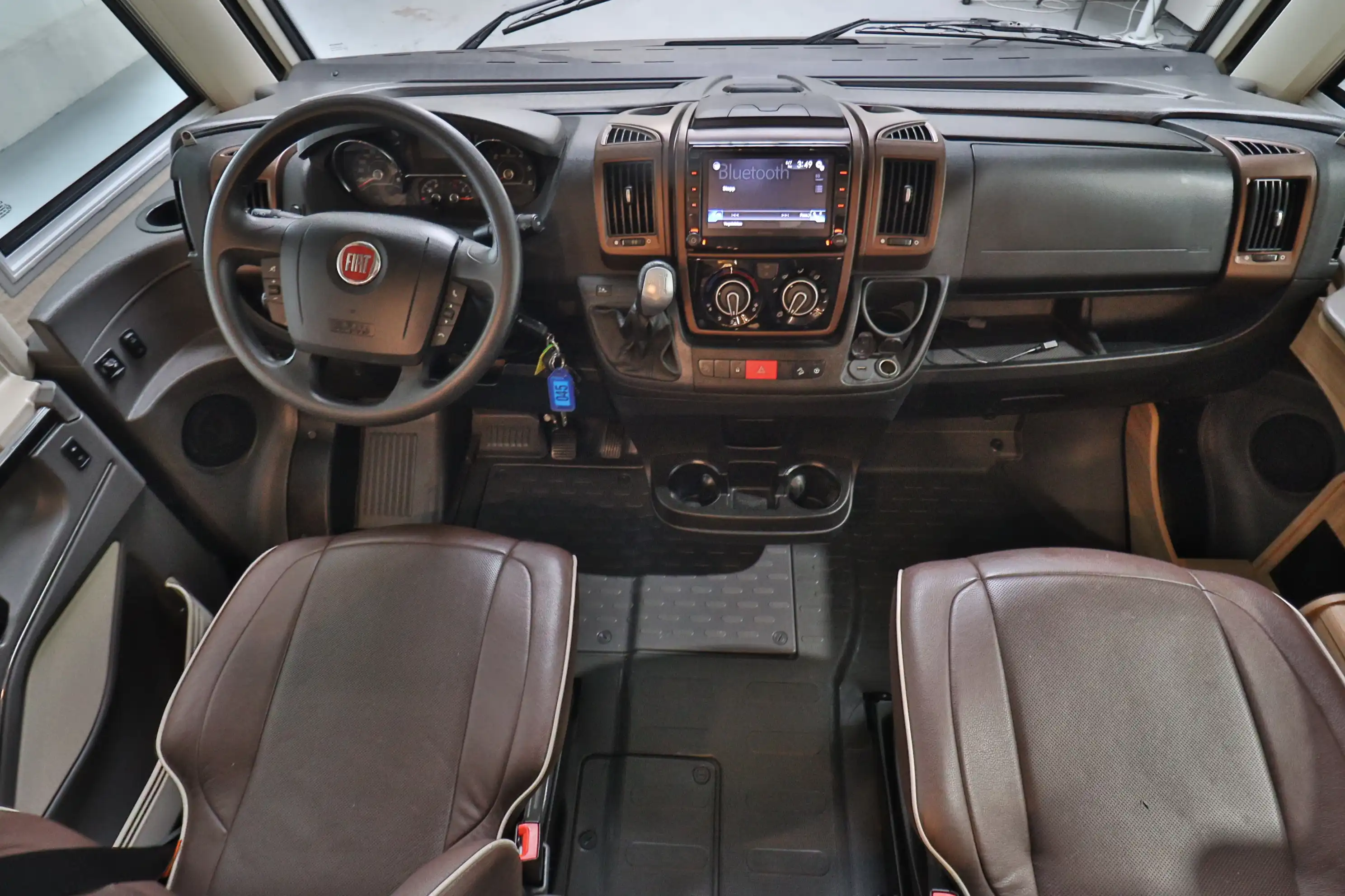 KNAUS SUN I 900 LX